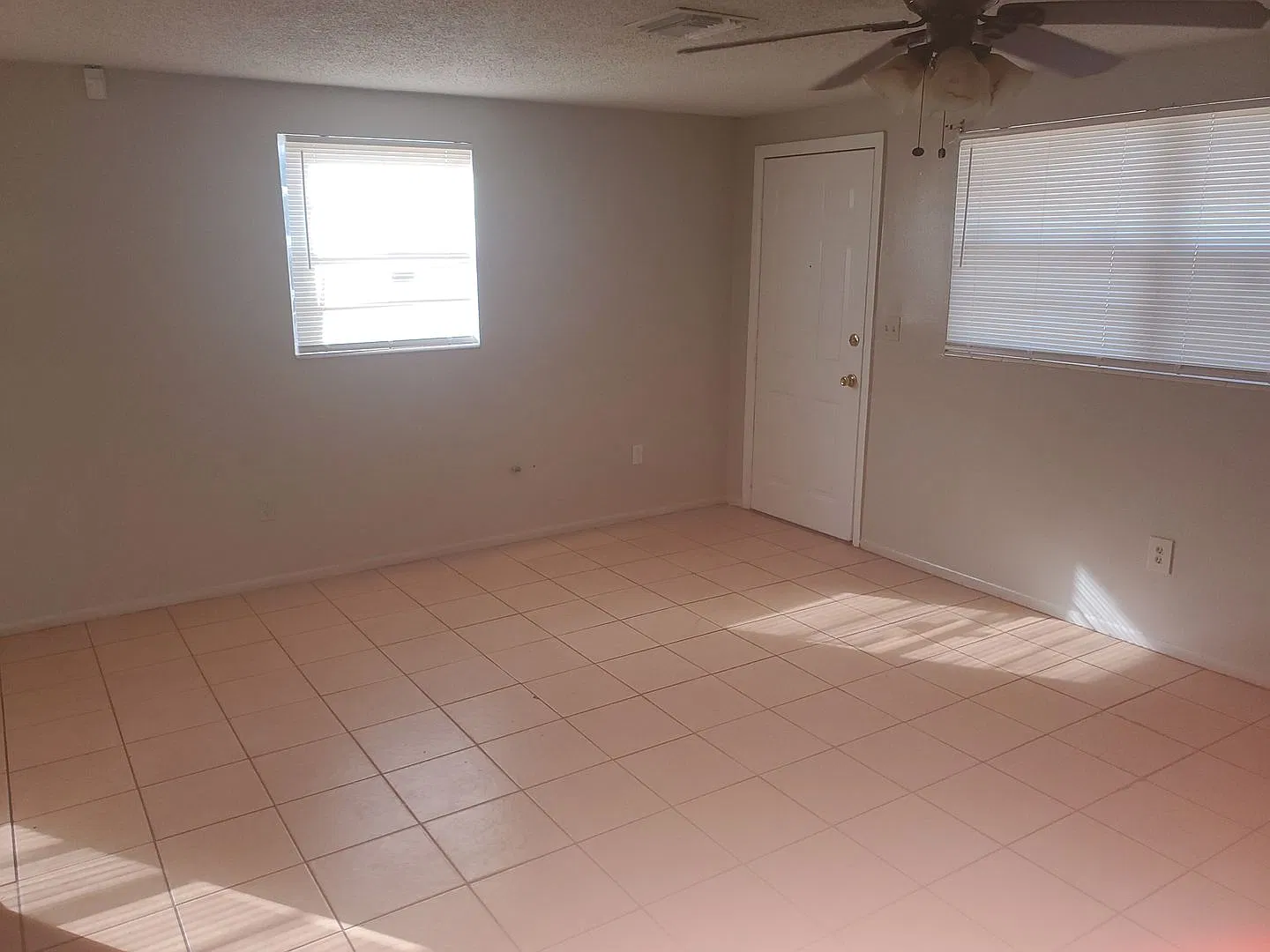 1522 E Eskimo Ave A-B — Photo 4