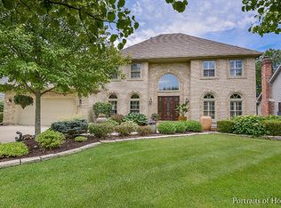 2257 River Woods Dr, Naperville, IL 60565