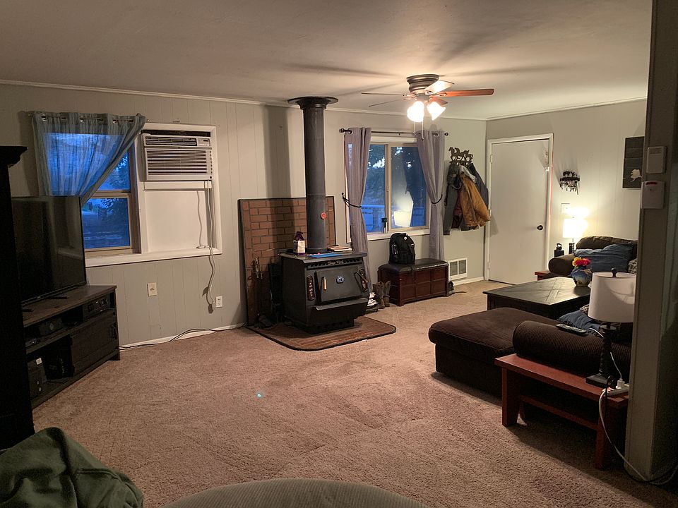 1st image of 610 Electric Ave