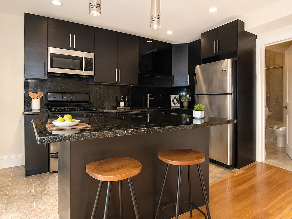 1616 Beacon St #2