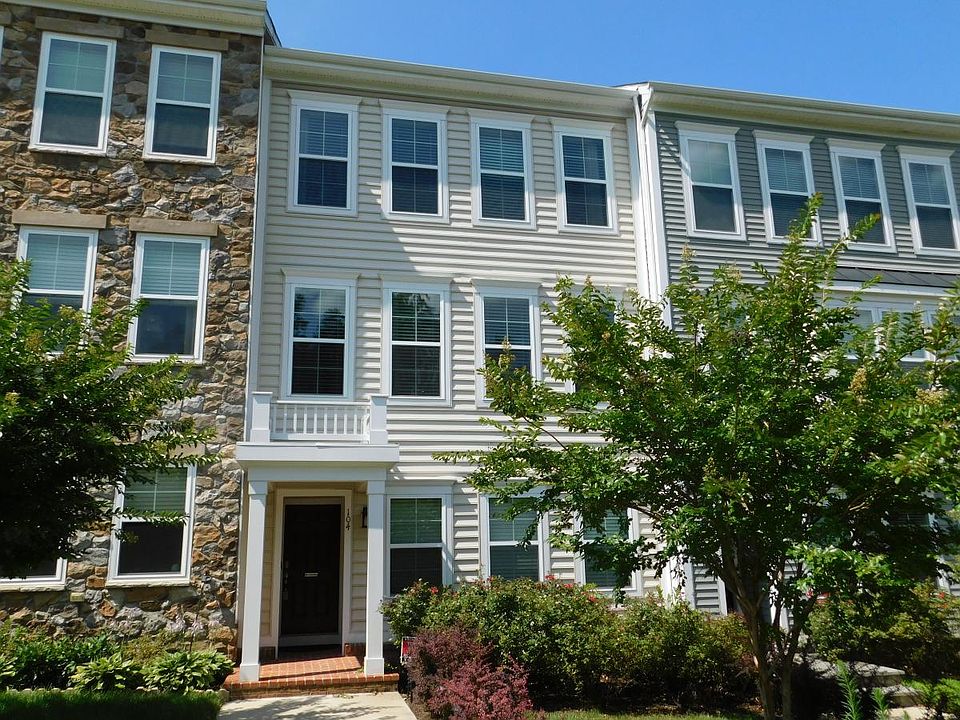 1st image of 104 Blackgum Ct