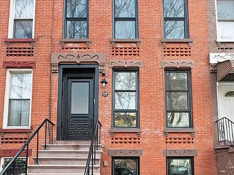 438 Hancock St #2 — Photo 4
