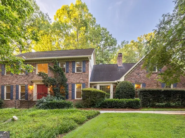 6088 Millstone Run, Stone Mountain, GA 30087