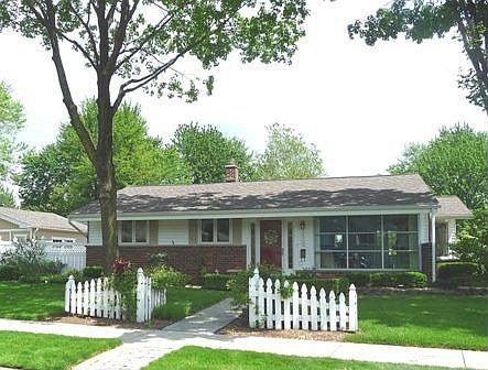 1st image of 22800 Lingemann St