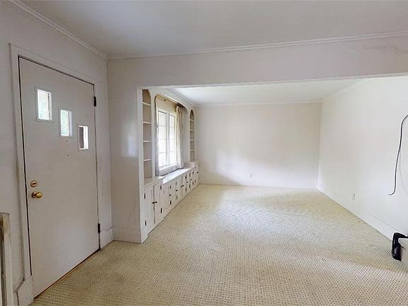 3rd image of 22 Adrian Ave