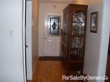 5th image of 212 Vivian Dr