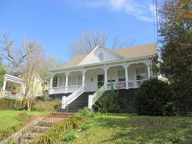 991 Magnolia St