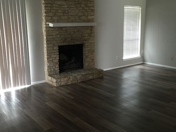 5th image of 1211 E Mesa Park Dr