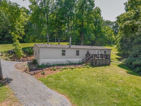8th image of 482 Hiwassee Dr