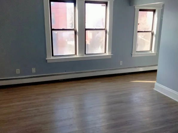 50 Congress St APT 202, Hartford, CT 06114