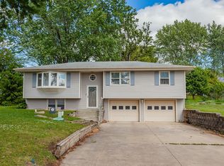 1406 110th Pl, Knoxville, IA 50138