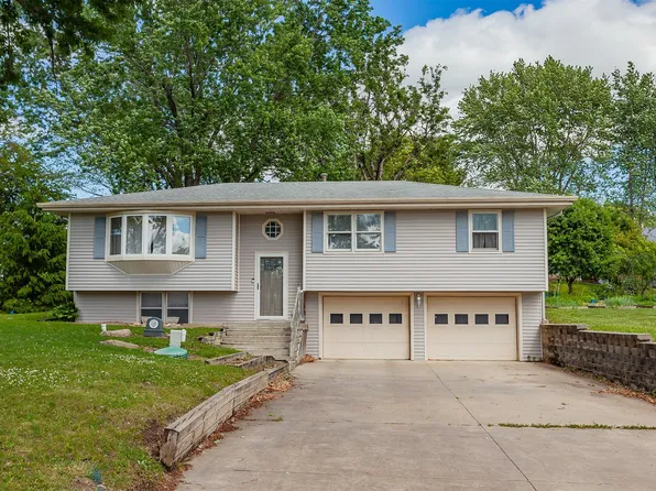 1406 110th Pl, Knoxville, IA 50138