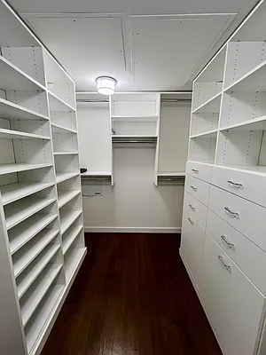 Sold by Nest Seekers International | media 8