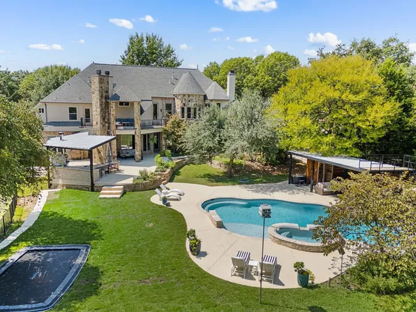 831 Simmons Ct, Southlake, TX 76092