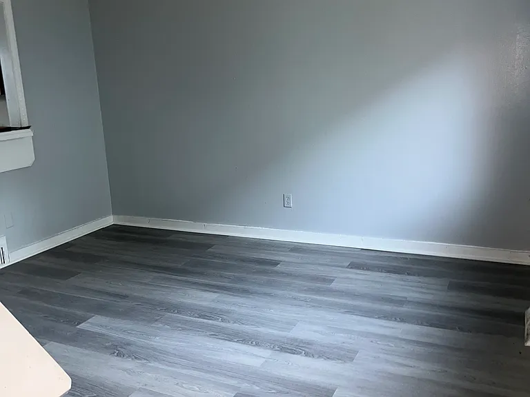 161 Martin St #5 — Photo 3
