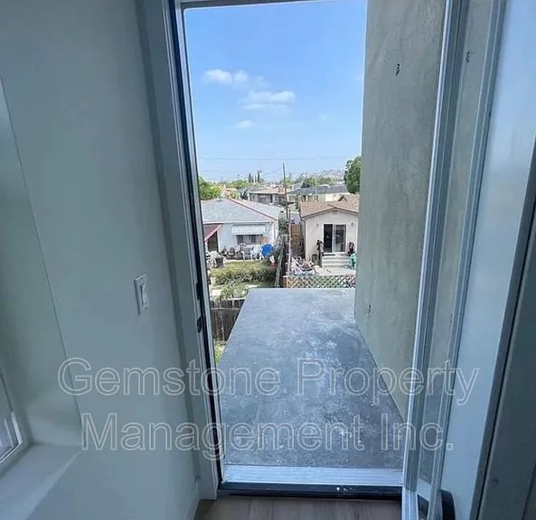 6252 Stewart St — Photo 1