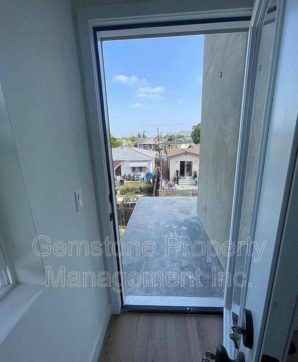 1st image of 6252 Stewart St