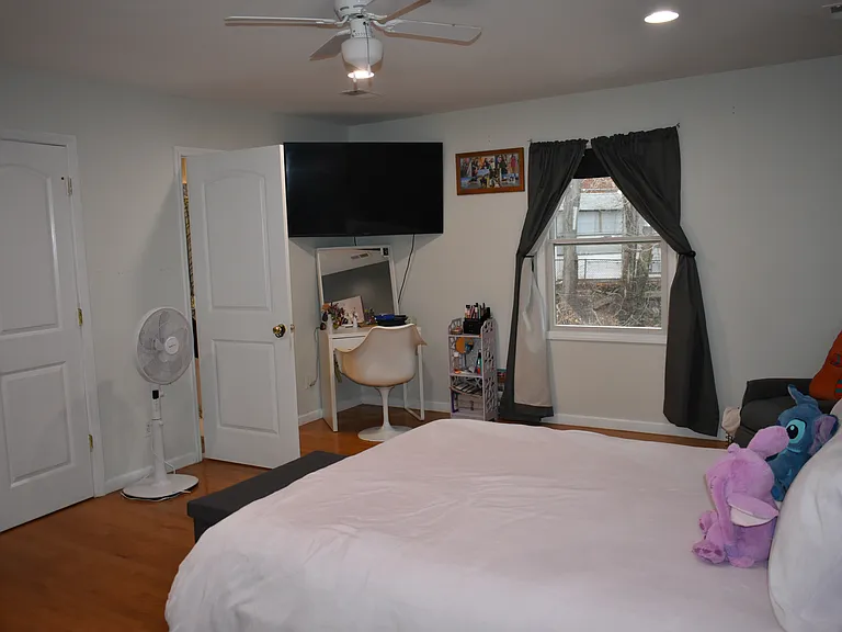 203 Corabelle Ave #A — Photo 11