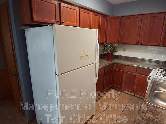 4th image of 2223 Cole Ave SE
