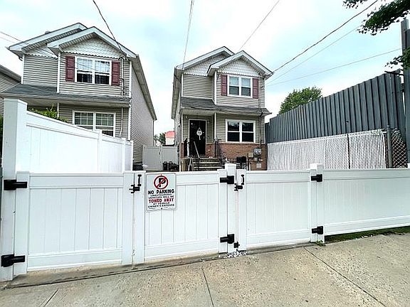 2nd image of 120 Alaska St