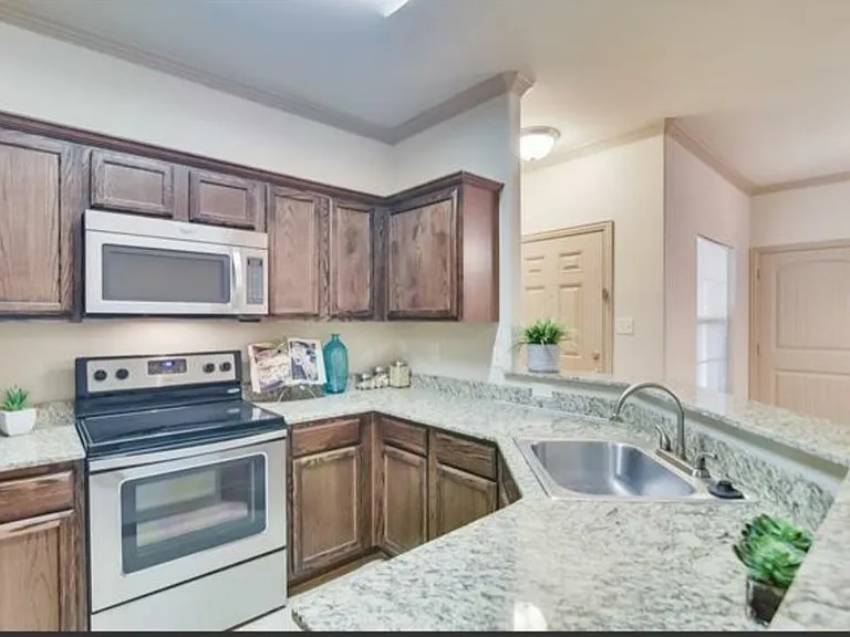 1528 Aldra Dr — Photo 14