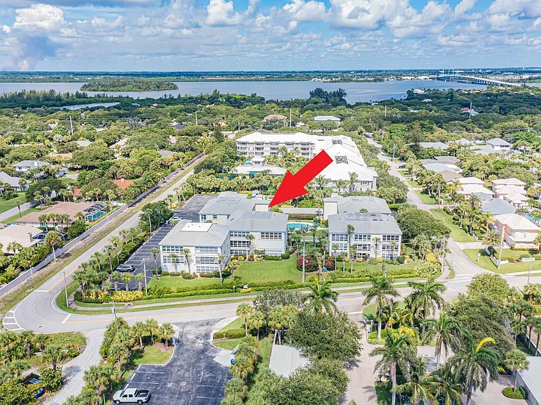 1441 Ocean Dr — Photo 46