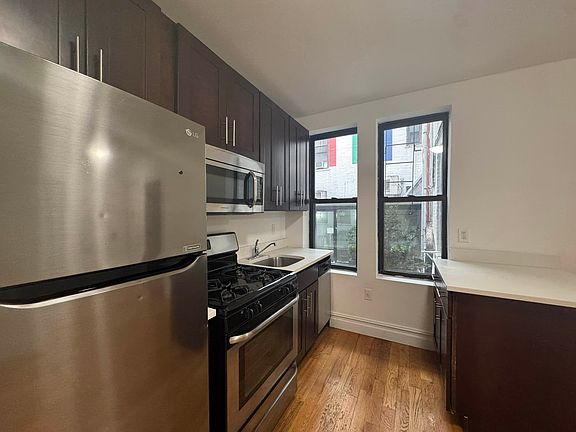 3rd image of 21-80 38th St #1A5