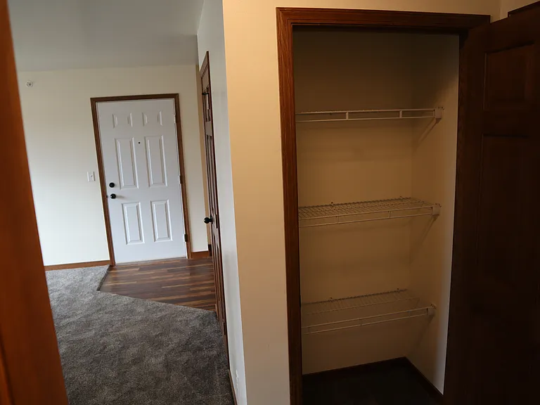Dreamsville Apartments — Photo 14