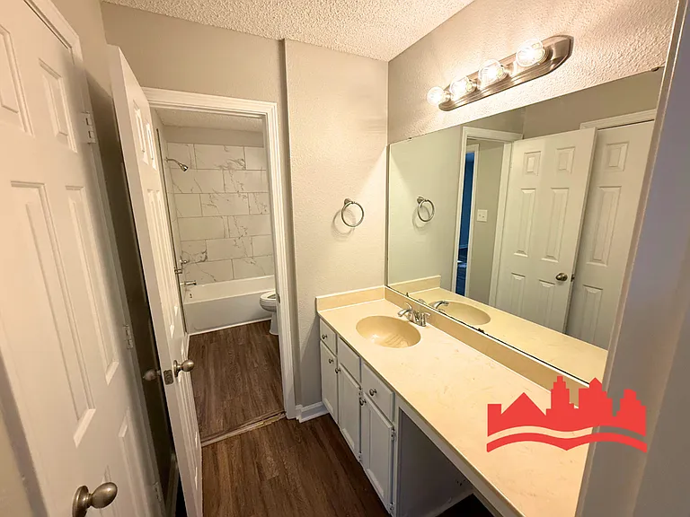 5555 Blossom Ln — Photo 8