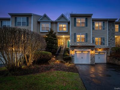 811 Huntington Drive, Fishkill, NY, 12524