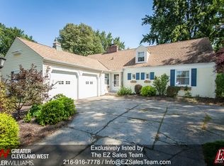 2677 Tonawanda Dr, Rocky River, OH
