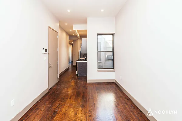 Rented by Nooklyn NYC LLC | media 43