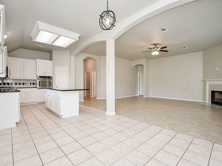 802 Childers Ct — Photo 20