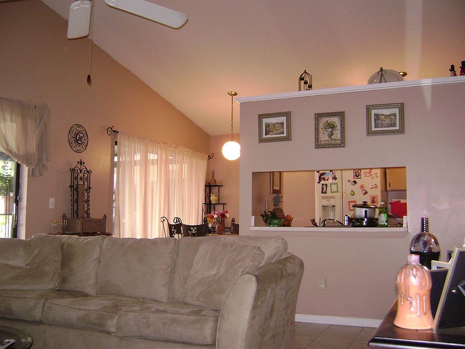 1st image of 5030 Springwood Dr