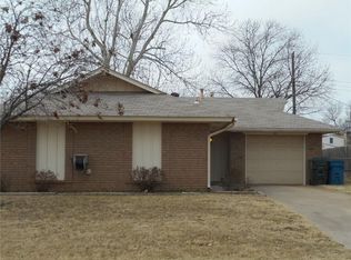 321 Davis Cir, Midwest City, OK 73110