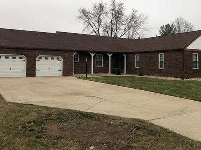 15366 Tuxedo Dr, Plymouth, IN, 46563