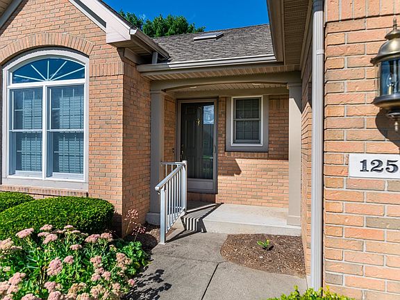 2nd image of 1252 Westbrooke Ct