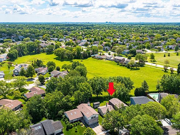 3rd image of 4481 Shorewood Dr N