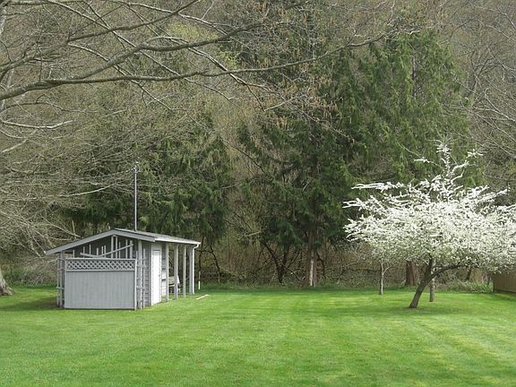 3rd image of 7539 Maxwelton Rd