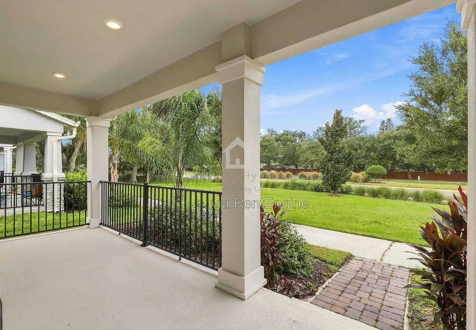4 bed, 3.0 bath, 2030 sqft, $3,100 — Photo 4