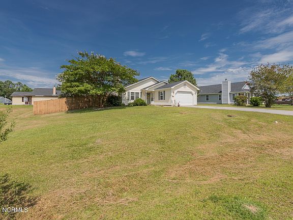 5th image of 209 Glenwood Drive