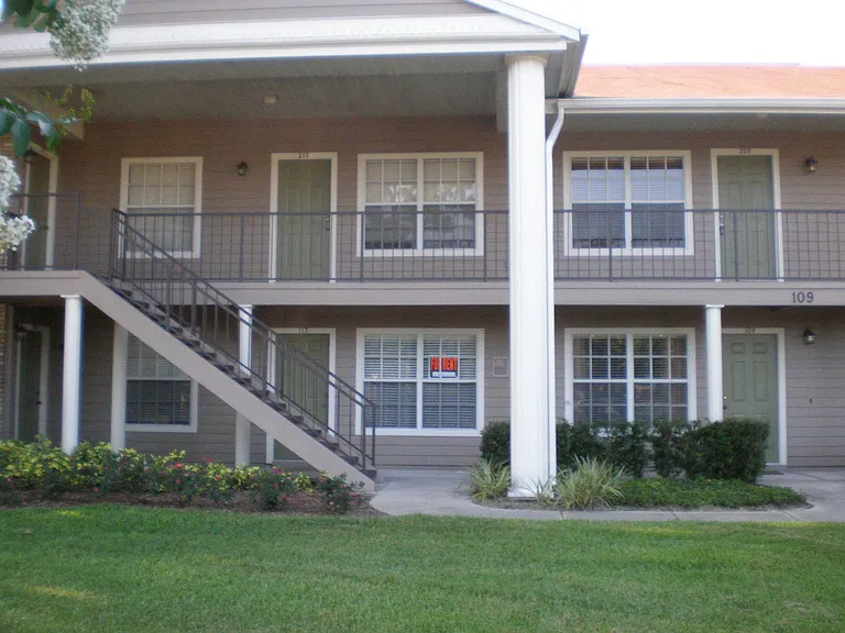 109 Reserve Cir #113 — Photo 6