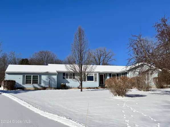 46 Brickyard Road, Mechanicville, NY 12118