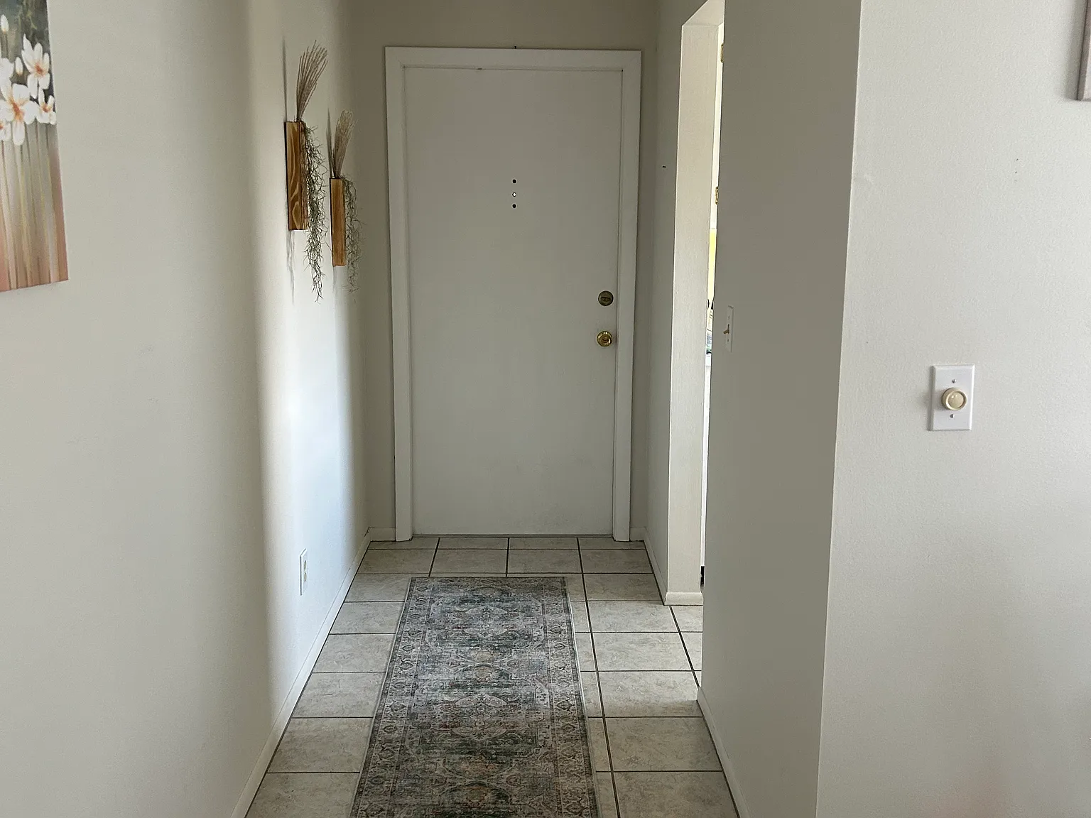2 bed, 1000 sqft, $1,500 — Photo 2