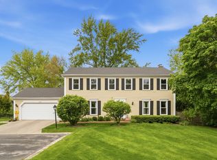 2831 Farmington Rd, Northbrook, IL 60062