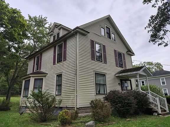 3rd image of 50 S Hunter Ave