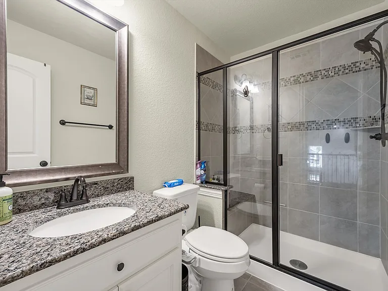 5520 Palisades Dr — Photo 15