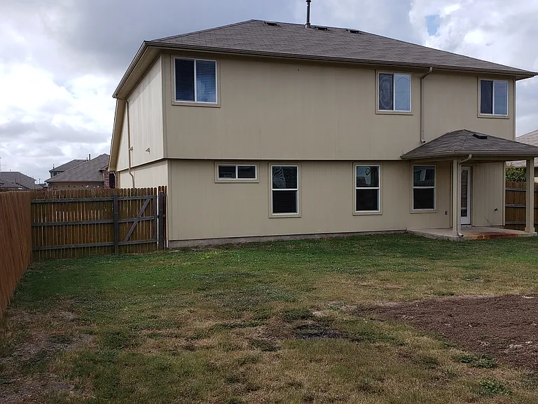 503 Luna Vista Dr — Photo 2