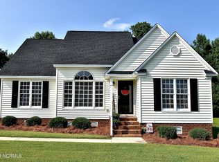 5209 Castlewood Dr, Wilson, NC 27893
