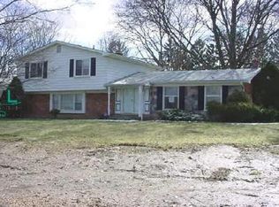 28021 Kalong, Southfield, MI